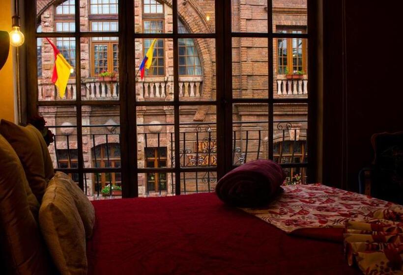 带阳台的豪华间, Ronda Hotel Boutique By Chat Noir