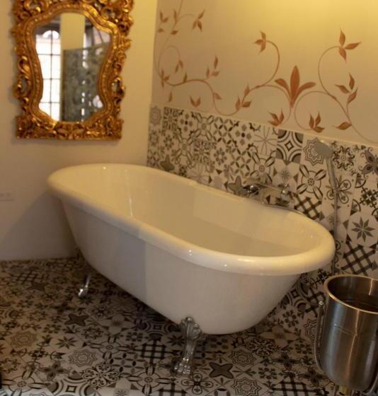 豪华工作室, Ronda Hotel Boutique By Chat Noir