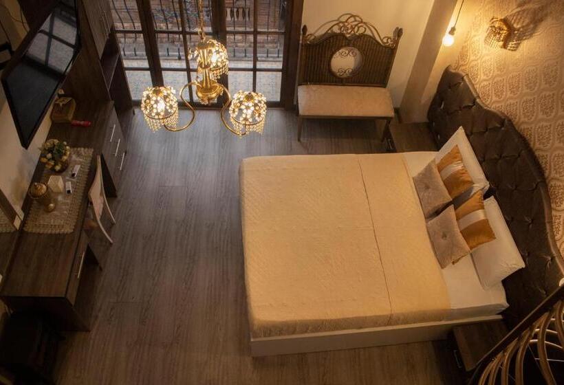 带阳台的豪华间, Ronda Hotel Boutique By Chat Noir