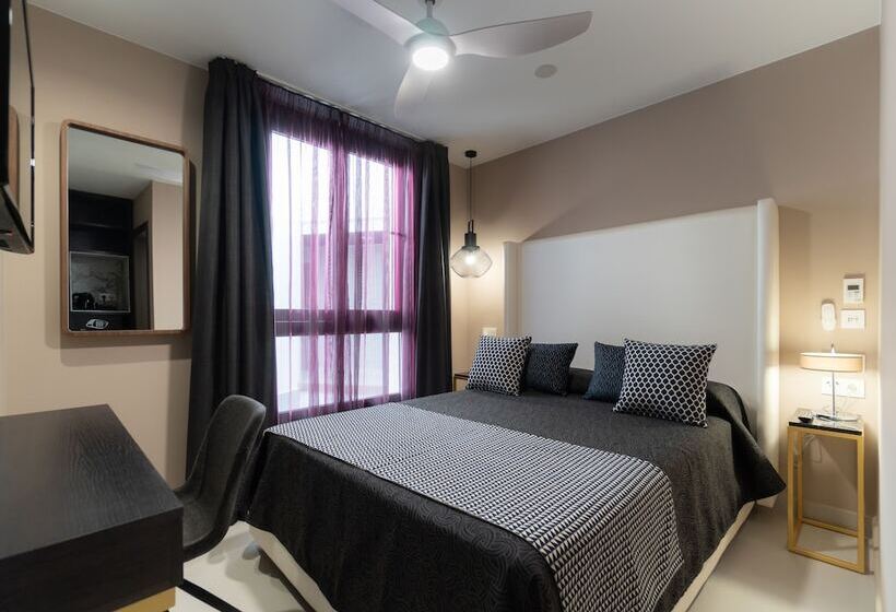 اتاق اکونومی, Perla Del Sur