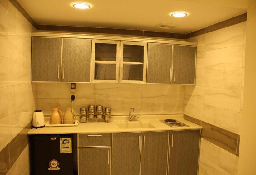 استودیوی استاندارد, الجناح الأبيض للأجنحه الفندقية