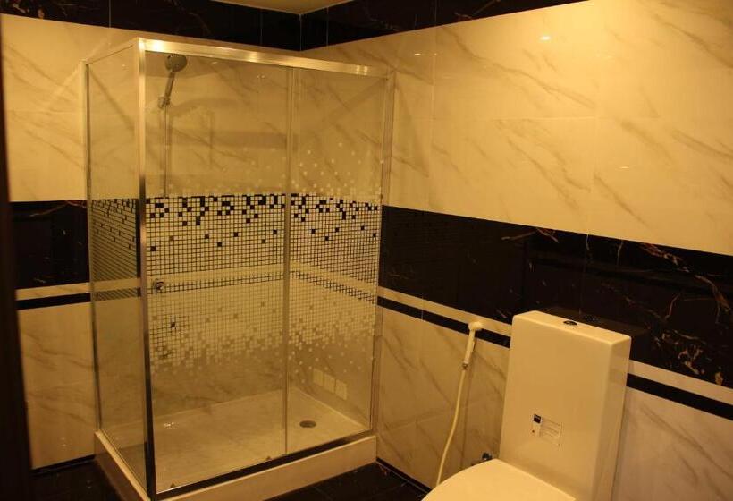 استودیوی استاندارد, الجناح الأبيض للأجنحه الفندقية