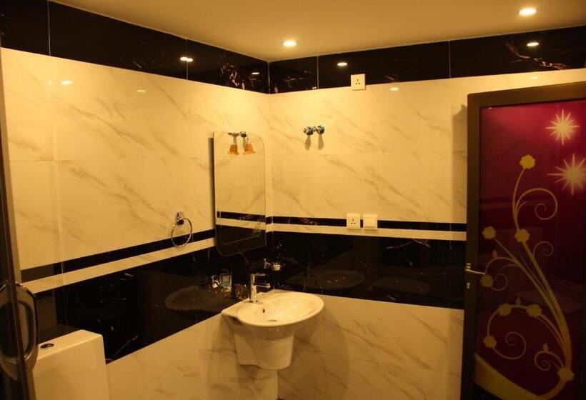 استودیوی استاندارد, الجناح الأبيض للأجنحه الفندقية