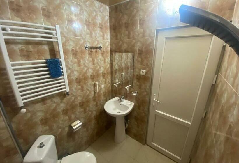 اتاق استاندارد, G & J