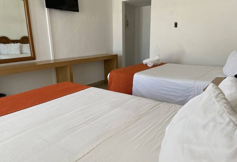 스탠다드 룸 더블 침대 2개, Los Robles