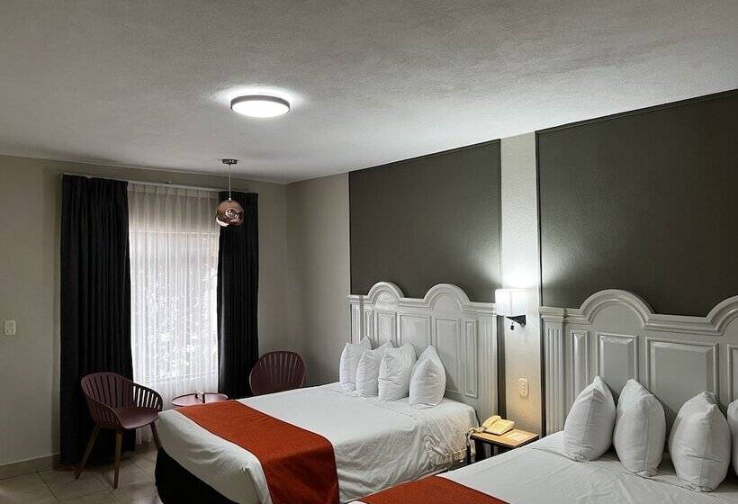 스탠다드 룸 더블 침대 2개, Los Robles