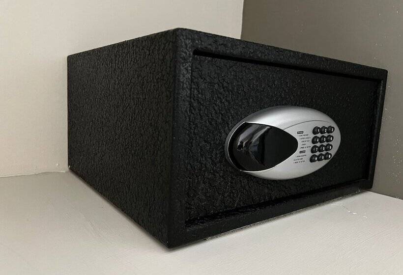 디럭스 룸, Los Robles