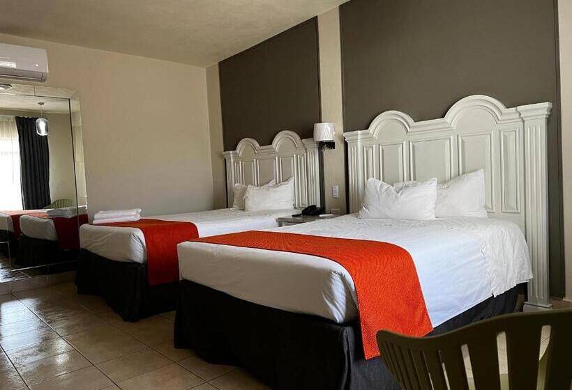 스탠다드 룸 더블 침대 2개, Los Robles