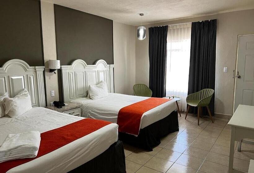 디럭스 룸, Los Robles