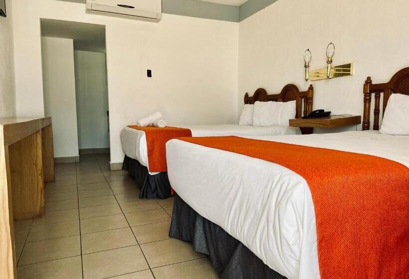 스탠다드 룸 더블 침대 2개, Los Robles