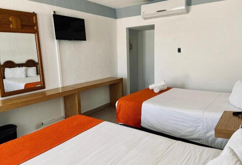 스탠다드 룸 더블 침대 2개, Los Robles