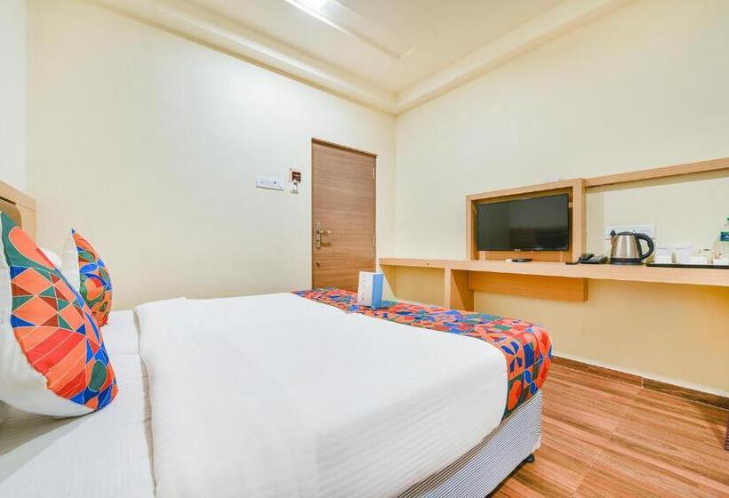 Quarto Deluxe, Nestlay Rooms Vanagaram