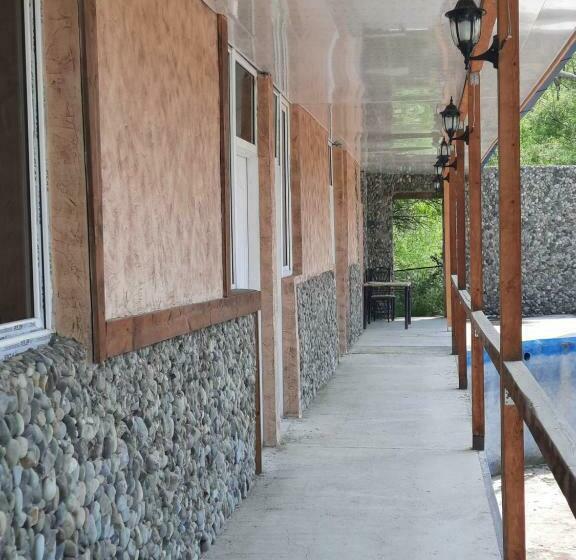 استودیوی استاندارد, Skazka