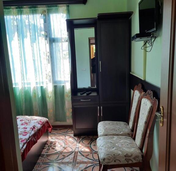 اتاق عادی, Skazka