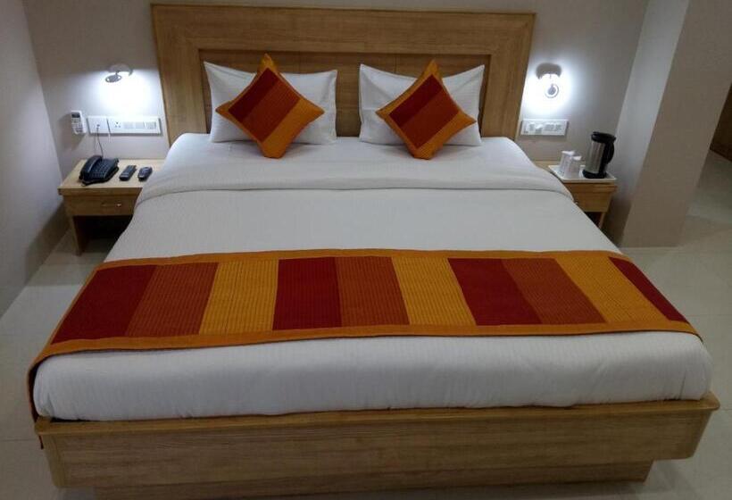 חדר דלוקס, The Lighthouse