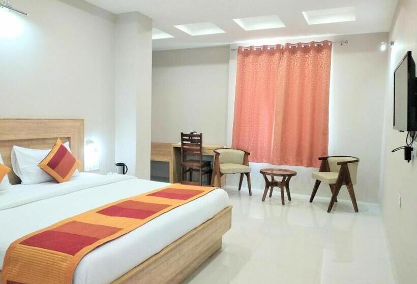 חדר דלוקס, The Lighthouse