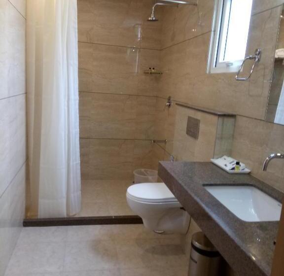 חדר דלוקס, The Lighthouse