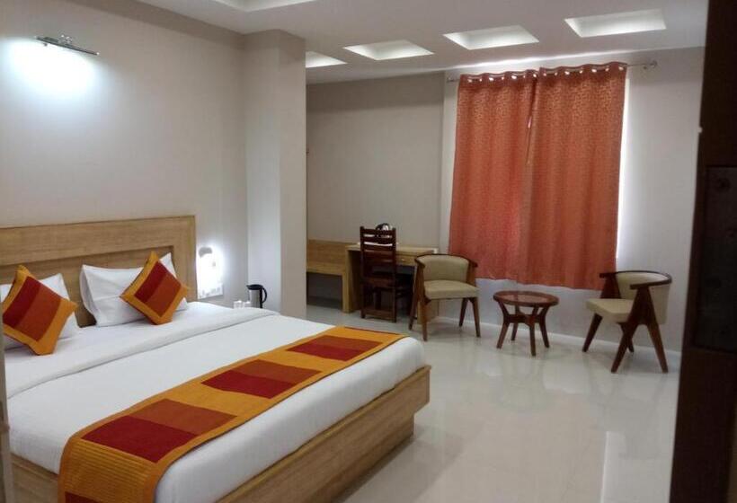 סוויטה משפחתית, The Lighthouse