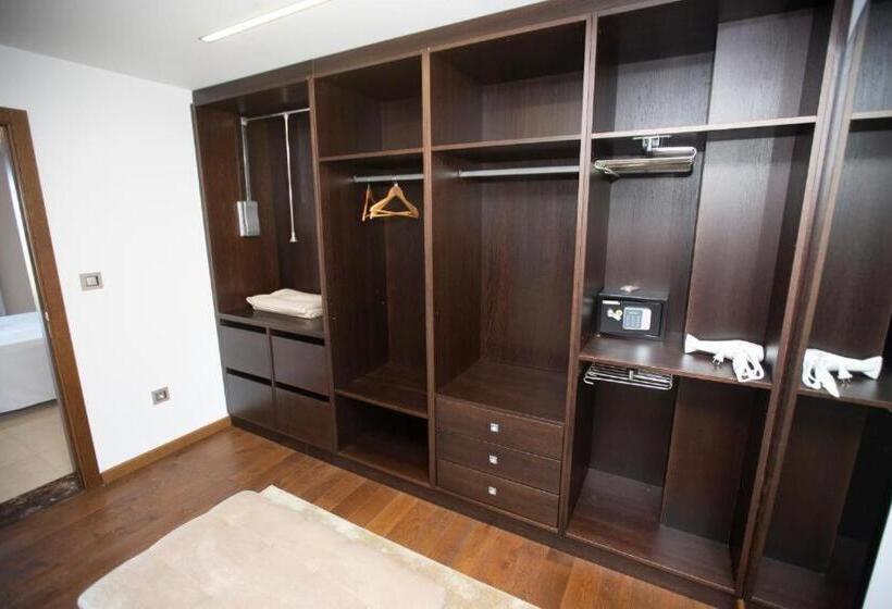 اتاق استاندارد با چشمانداز دریا, A Ballenera De Caneliñas