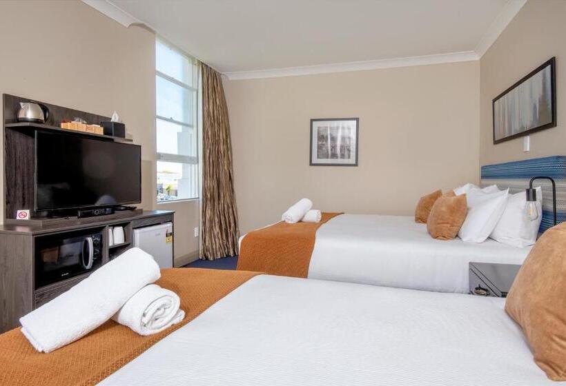 デラックススイート, The Com Plex Motel