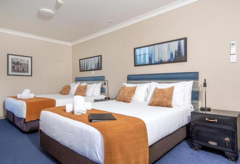 デラックススイート, The Com Plex Motel