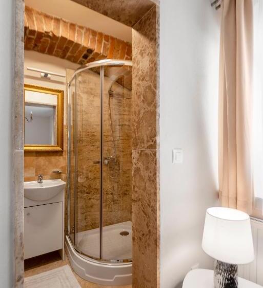 스탠다드 트리플 룸 가든 전망, Florand Rooms&wine