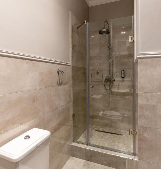 Cameră Standard, Dvoryansky