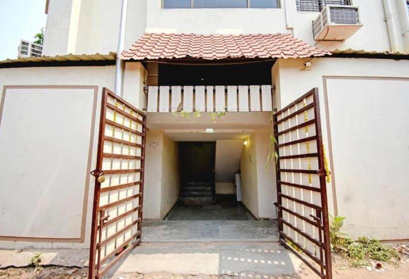 Номер Deluxe, Elite Inn Ultadanga Inn Kolkata Couple Friendly