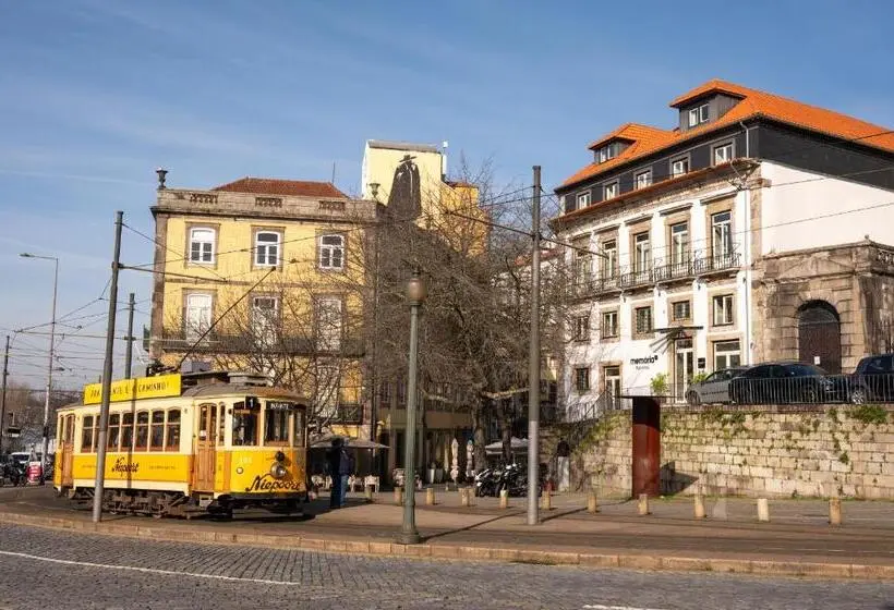 Deluxe room with river view, Memoria Porto Flh Hotels