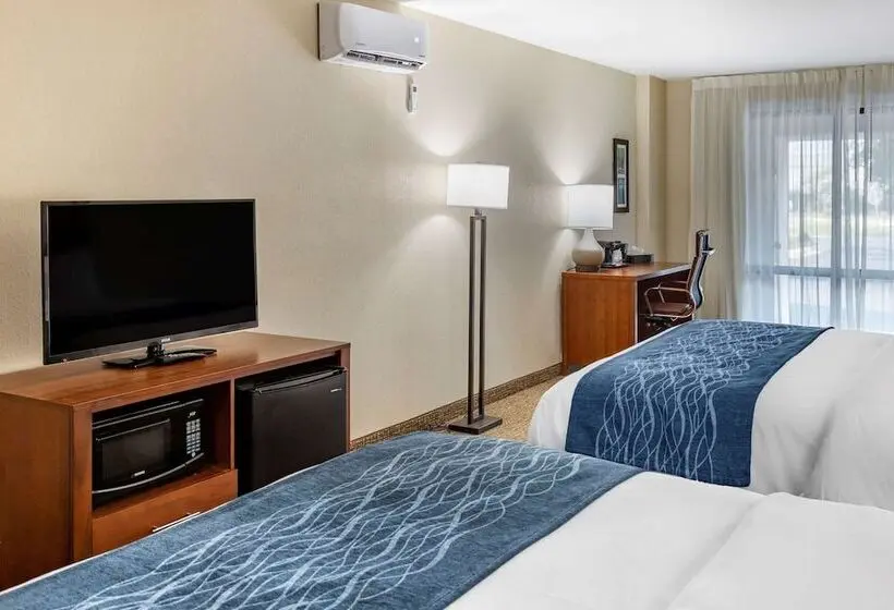 ２ダブルベッドのスタンダードルーム, Quality Inn & Suites Spring Lake   Fayetteville Near Fort Liberty