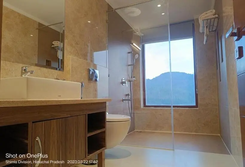 スーペリアールーム, The Jungle Mountain Retreat