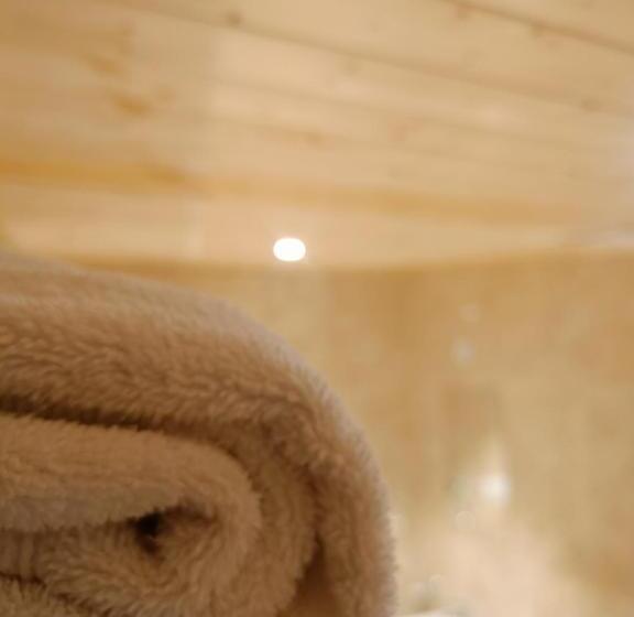 标准间, The Jungle Mountain Retreat