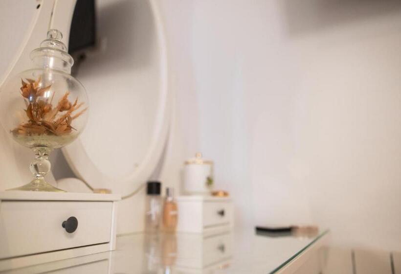 １階の１ベッドルームアパートメント, Droshia Traditional Homes, Coco Mat Full Experience