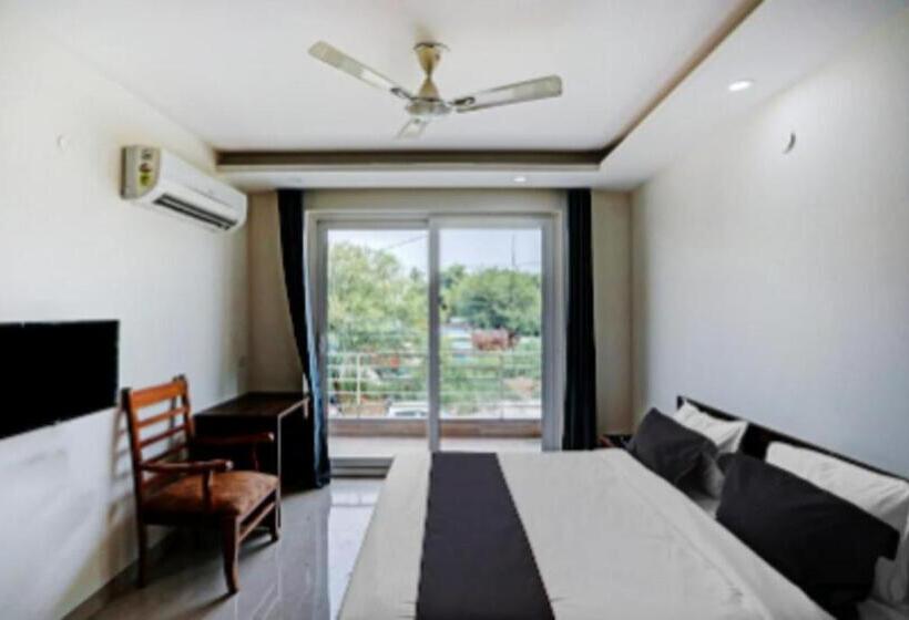 Quarto Deluxe com Balcão, Collection Inn