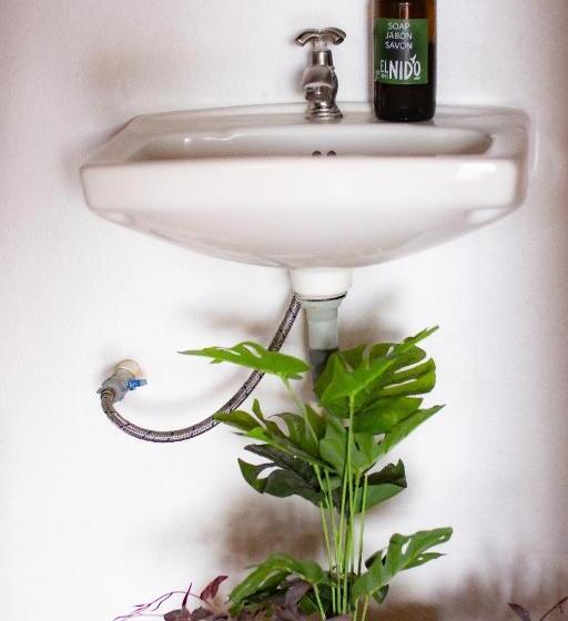 اتاق استاندارد سه نفره, El Nido Lodge