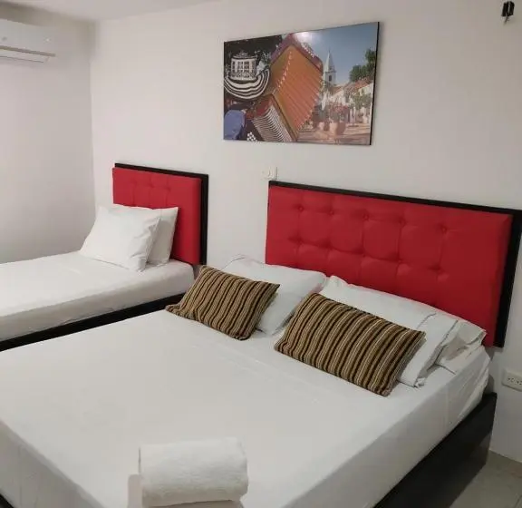 Chambre Triple Standard, Escala