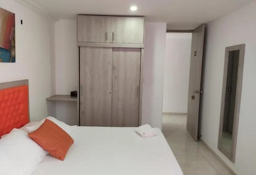 Chambre Supérieure, Escala