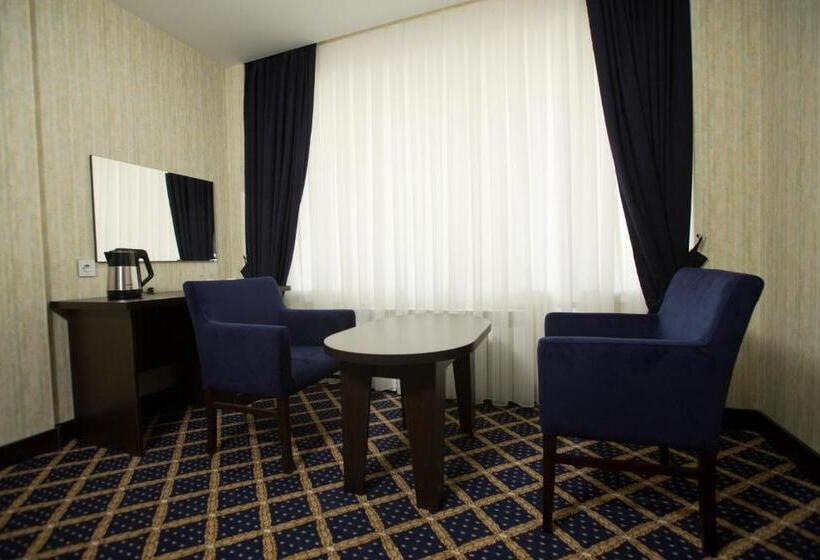 اتاق استاندارد, Kristal Inn