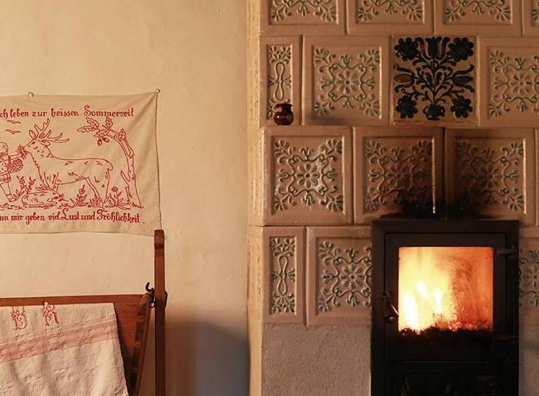 Standardrum, La Hansi In Crit