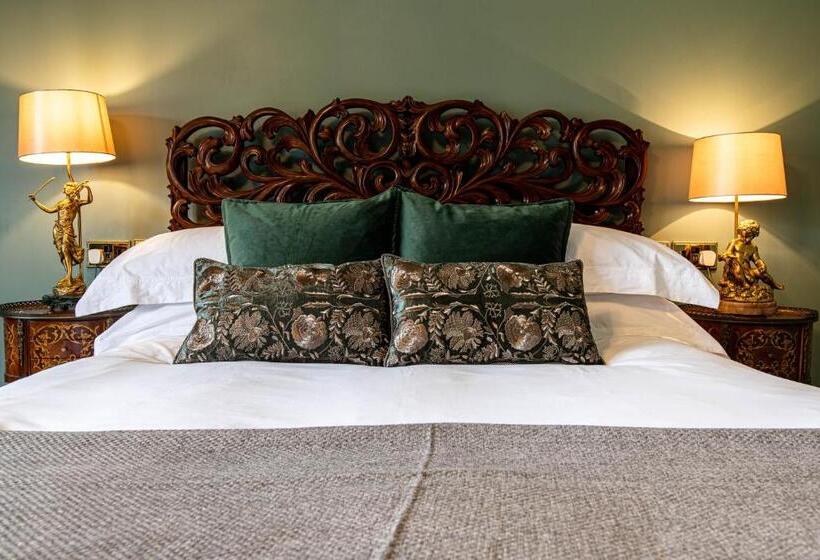 חדר סופריור, Melville Castle