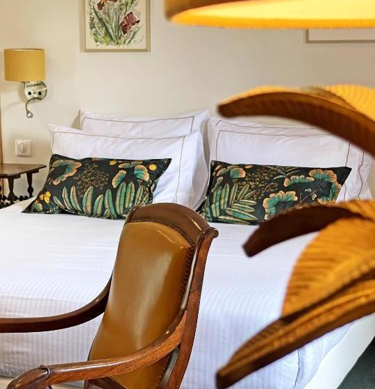 디럭스 스위트 킹 침대, Moulin De Fourges