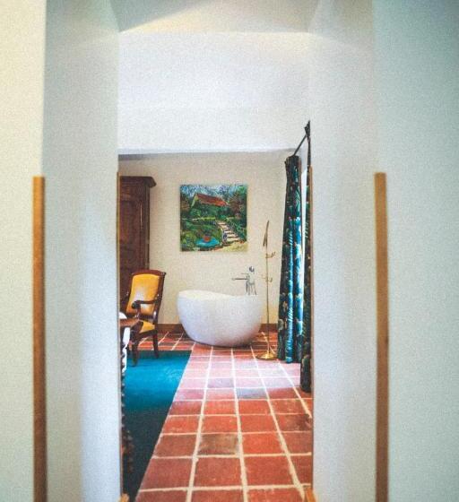 디럭스 스위트 킹 침대, Moulin De Fourges