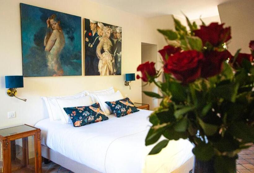 발코니가 있는 스위트, Moulin De Fourges