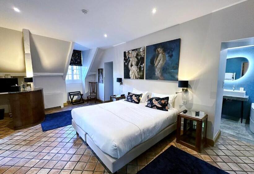 발코니가 있는 스위트, Moulin De Fourges