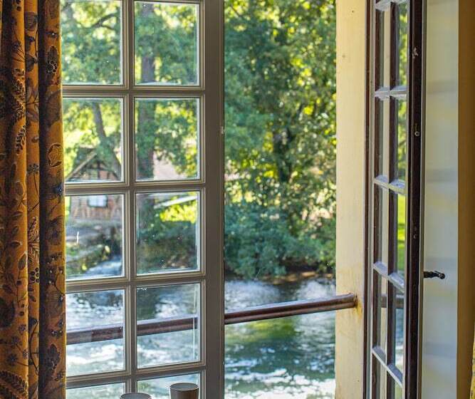 디럭스 스위트, Moulin De Fourges