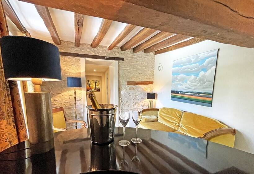 디럭스 스위트, Moulin De Fourges