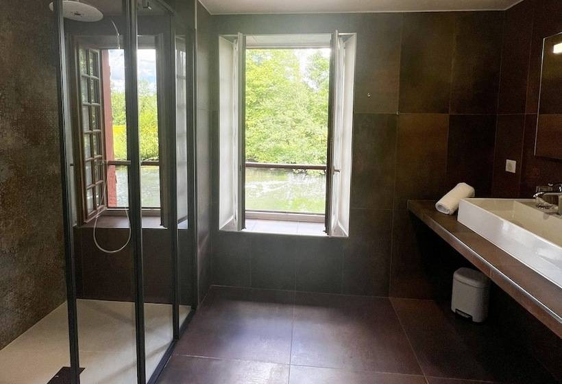 디럭스 스위트, Moulin De Fourges