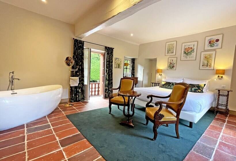 디럭스 스위트, Moulin De Fourges