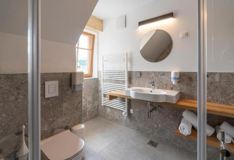 اتاق استاندارد با چشم‌انداز کوهستان, Guesthouse & Camping Danica Bohinj