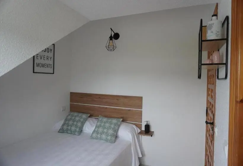 اتاق استاندارد, Hostal La Biela 43